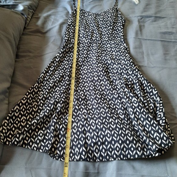 3/$15 OLD NAVY Boho Printed Fit and Flare Cami Sundress - Black/White ,Size XS - Picture 14 of 16